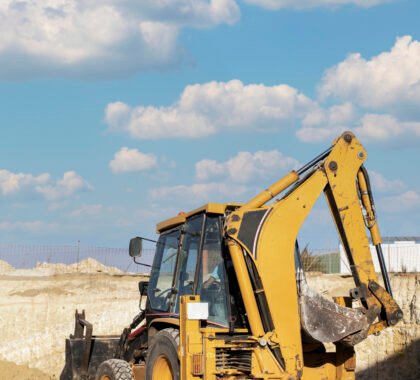 Used and new construction machines supplier